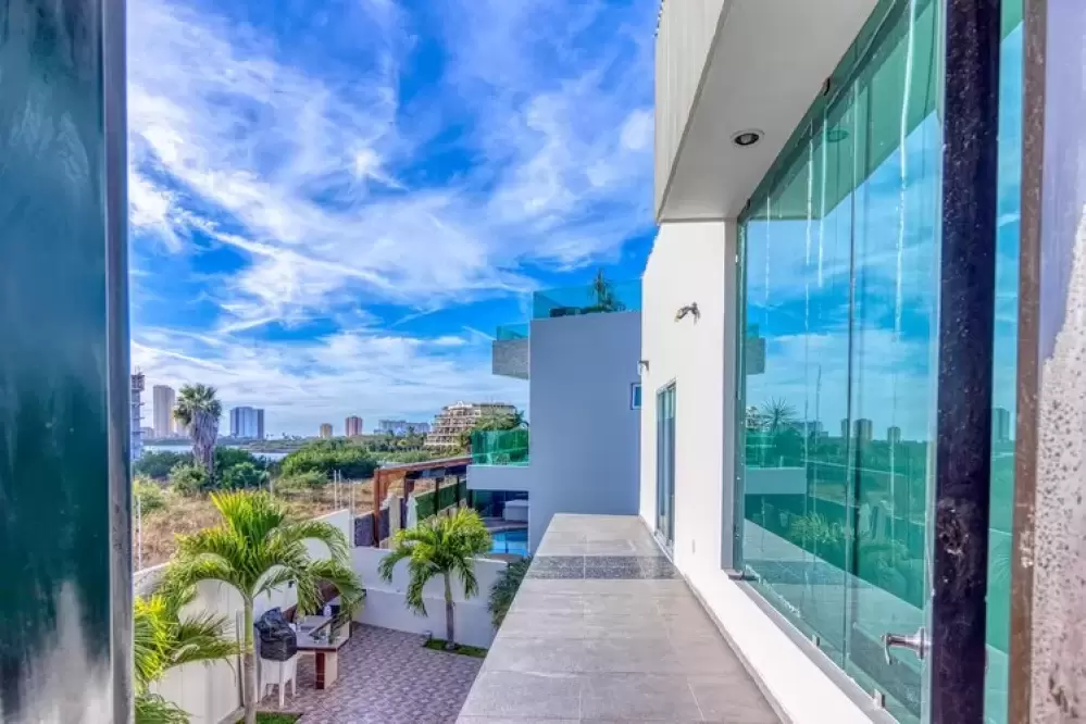 is sold residence on door to the sea mazatlÁn