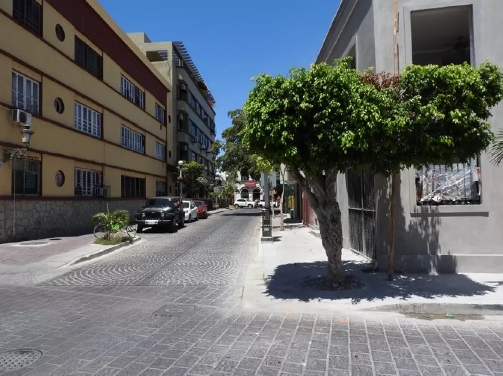 EN VENTA BONITO EDIFICIO EN EL CENTRO