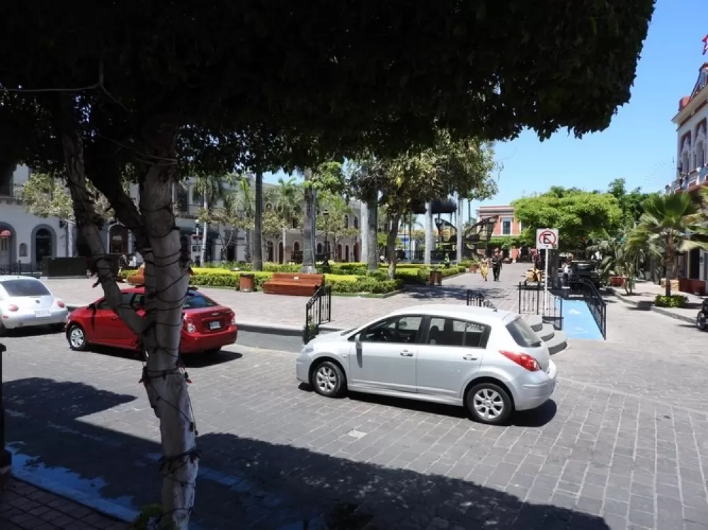 EN VENTA BONITO EDIFICIO EN EL CENTRO