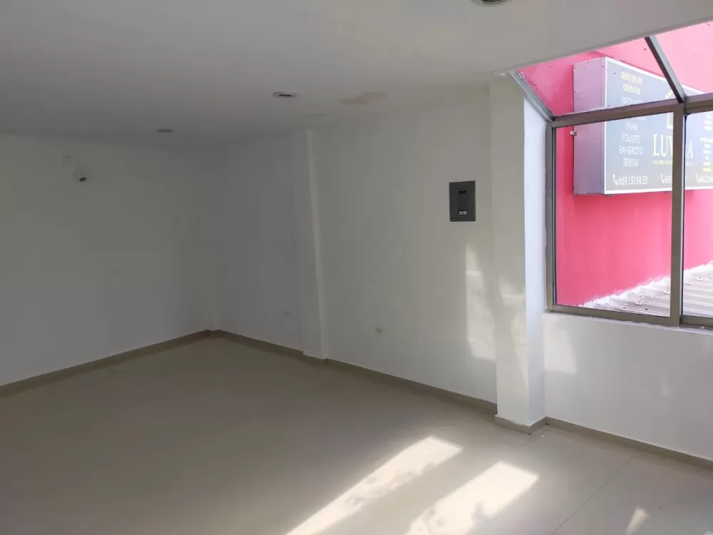 LOCAL COMERCIAL EN PLAZA NAJERA MAZATLÁN SINALOA